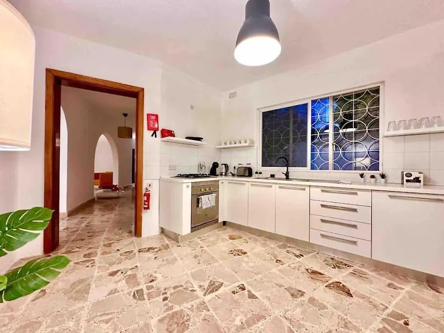 Poolside Paradise Sea View Villa Sliema Apartment